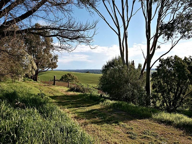 Lot 4 Menzel Road, Williamstown SA 5351