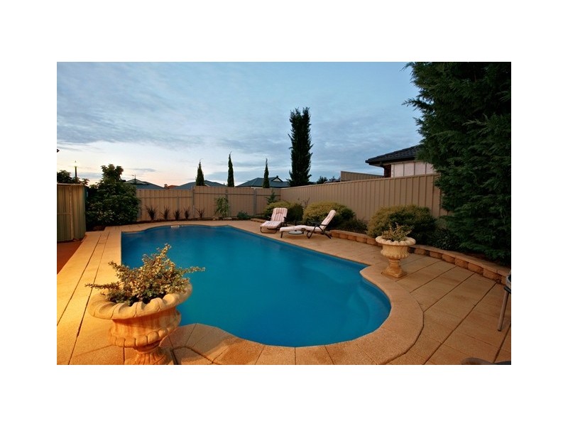 1 Linda Way, Evanston Park SA 5116