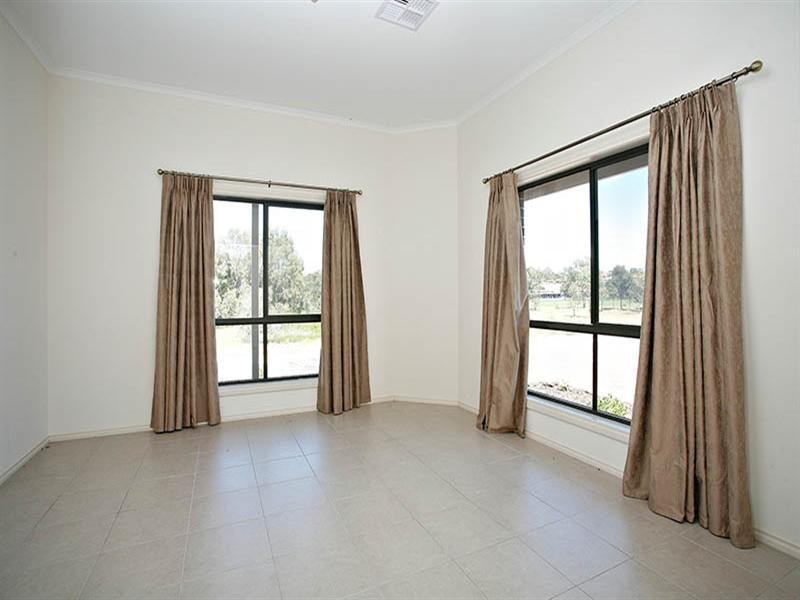 27 Rosella Circuit, Hewett SA 5118