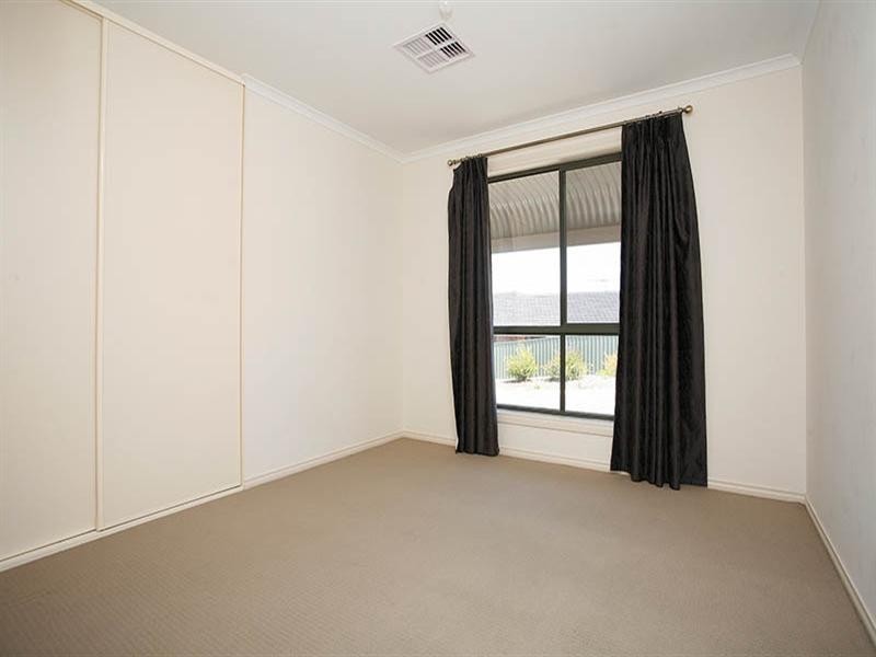 27 Rosella Circuit, Hewett SA 5118