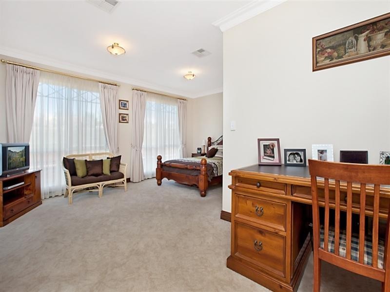 1 John Schultz Court, Gawler East SA 5118