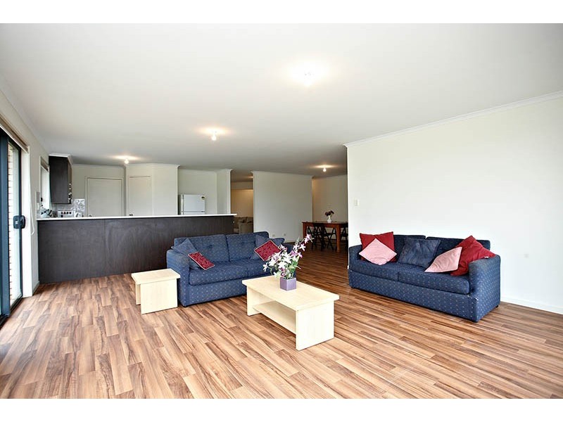 10 Songlark Grove, Hewett SA 5118