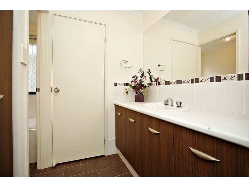 10 Songlark Grove, Hewett SA 5118