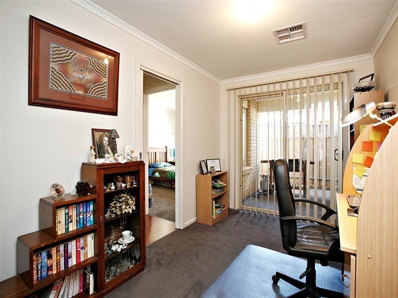 1 Challen Court, Evanston Park SA 5116