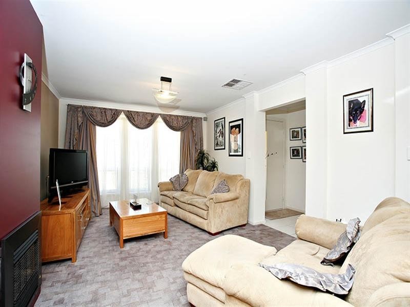 15 McGonigal Drive, Willaston SA 5118