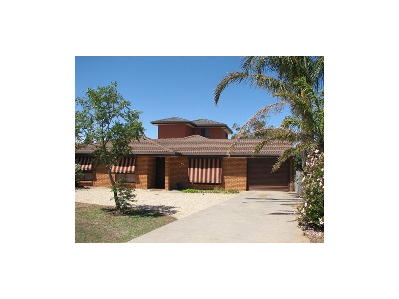 12 Barkley Crescent, Willaston SA 5118