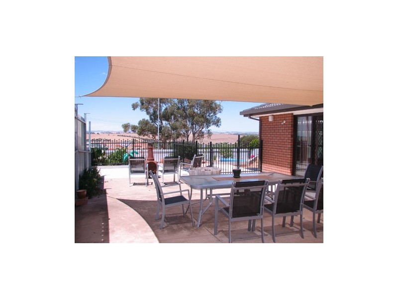12 Barkley Crescent, Willaston SA 5118