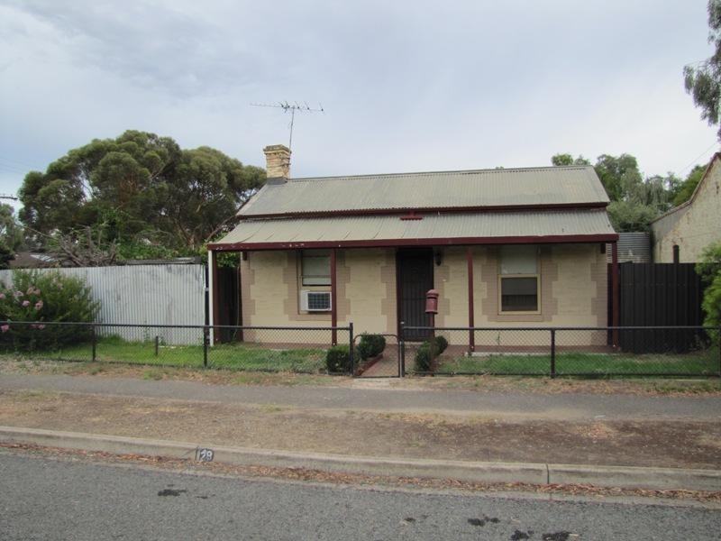 28 Fourteenth Street, Gawler South SA 5118