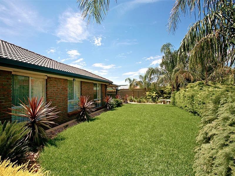 8 Witt Way, Evanston Park SA 5116