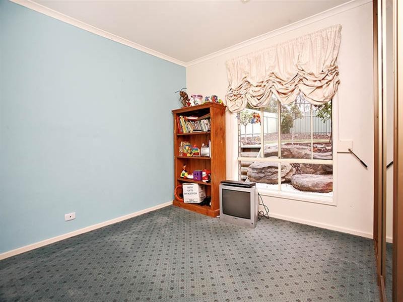 19 Goldfinch Way, Hewett SA 5118