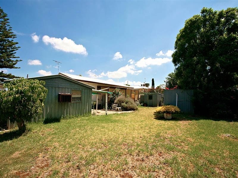 16 Barton Road, Elizabeth Downs SA 5113