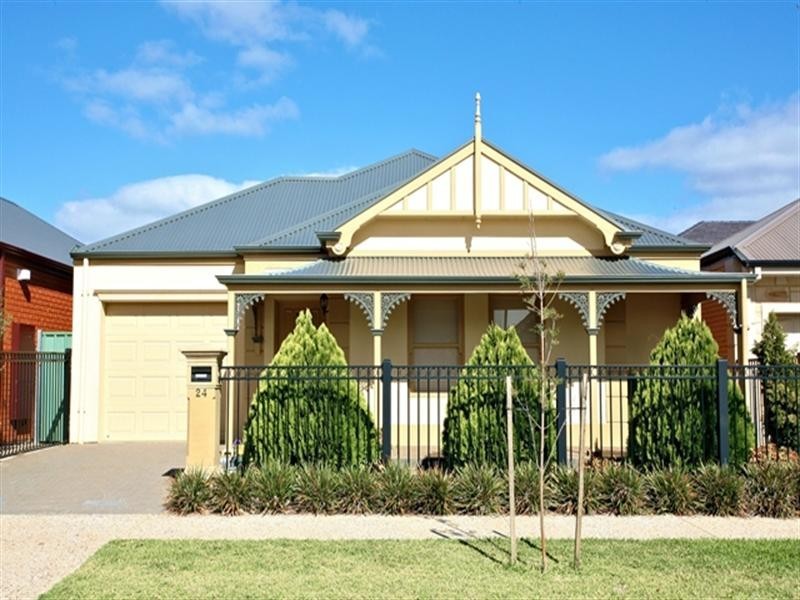 24 Shoalhaven Circuit, Mawson Lakes SA 5095