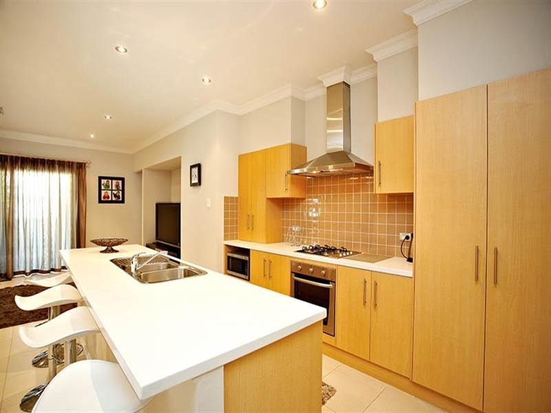 24 Shoalhaven Circuit, Mawson Lakes SA 5095