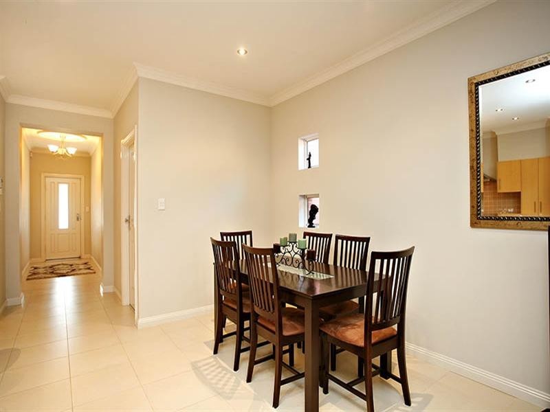 24 Shoalhaven Circuit, Mawson Lakes SA 5095