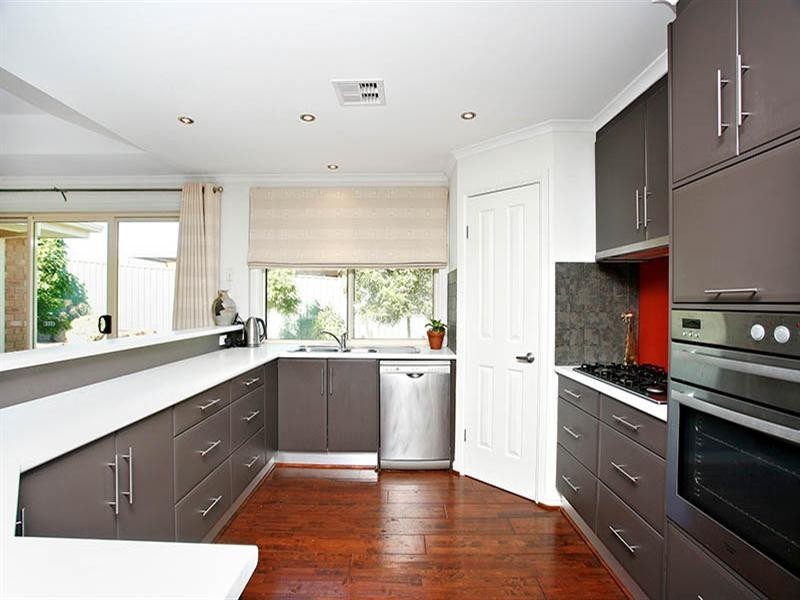 3 Robin Circuit, Evanston Park SA 5116