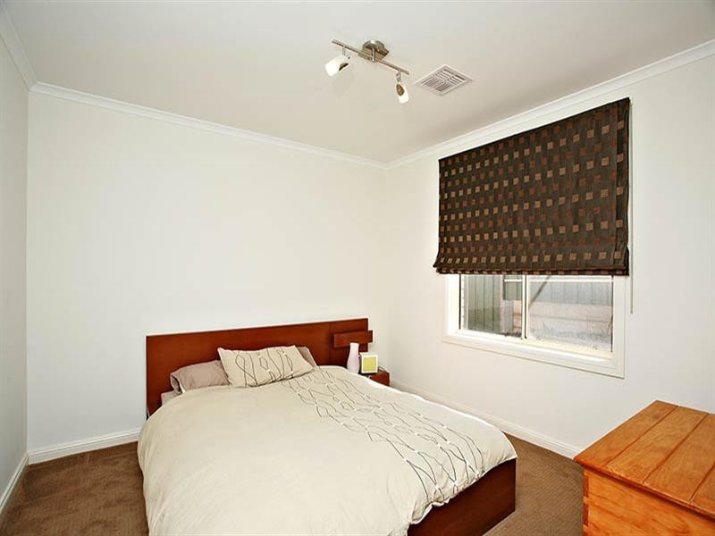 3 Robin Circuit, Evanston Park SA 5116