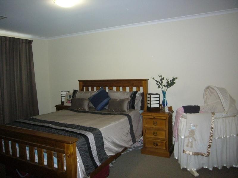 4 Colville Drive, Willaston SA 5118