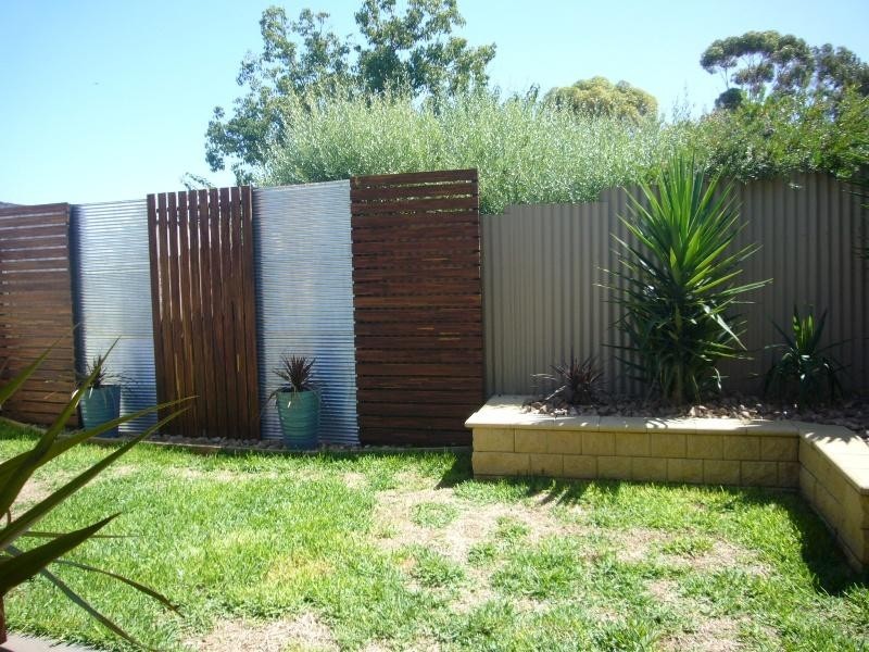 4 Colville Drive, Willaston SA 5118