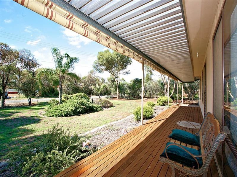 4 Connell Vale Road, Lewiston SA 5501