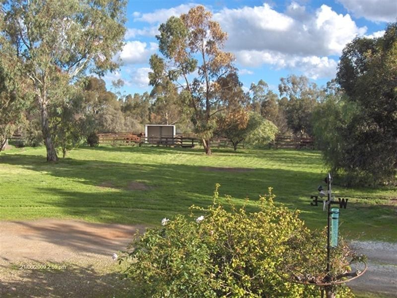 4 Connell Vale Road, Lewiston SA 5501