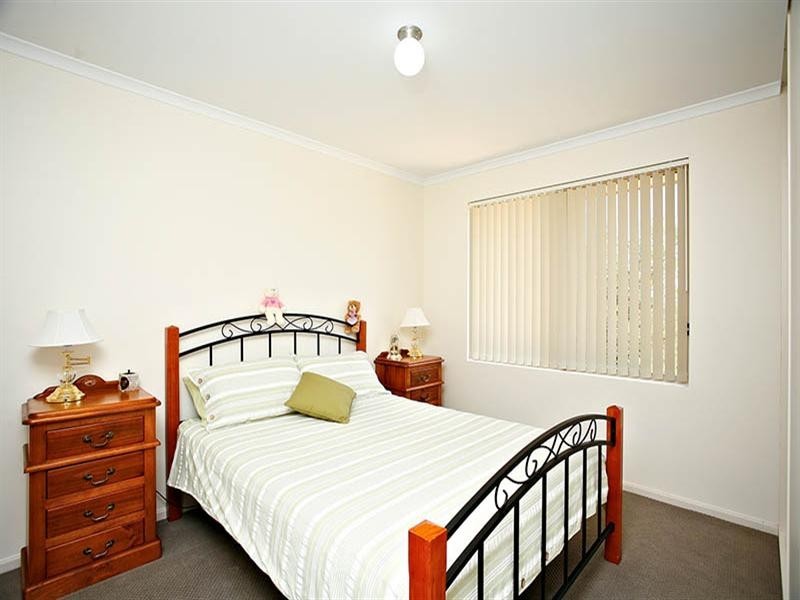 104 Sunnyside Drive, Evanston Park SA 5116