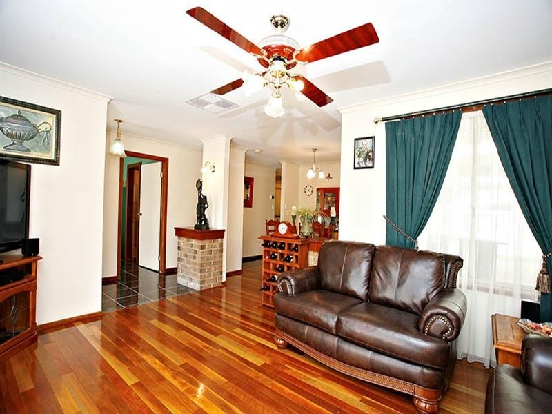 2 Sydney Drive, Salisbury Heights SA 5109