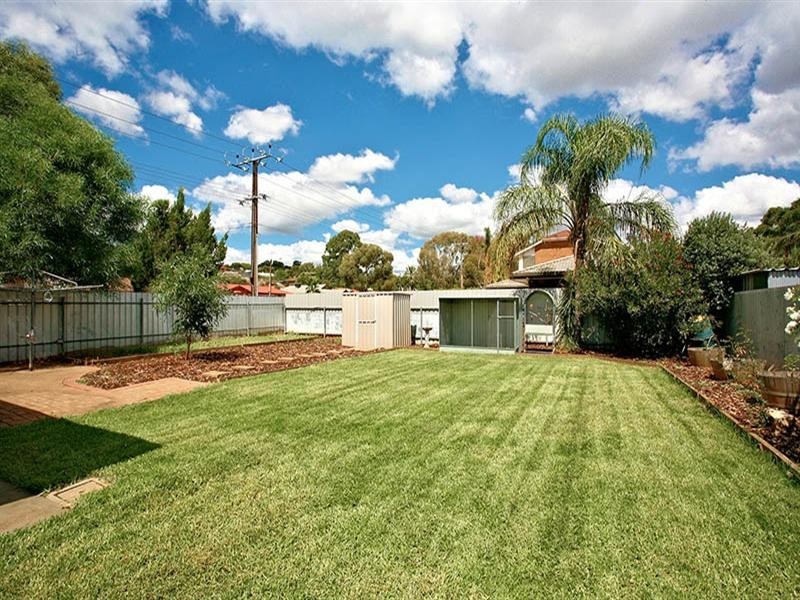 2 Sydney Drive, Salisbury Heights SA 5109