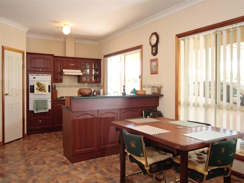 4 Max Fatchen Drive, Angle Vale SA 5117