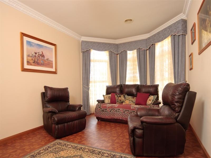 4 Max Fatchen Drive, Angle Vale SA 5117