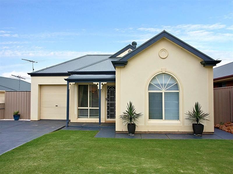 25 Thiele Crescent, Evanston Park SA 5116