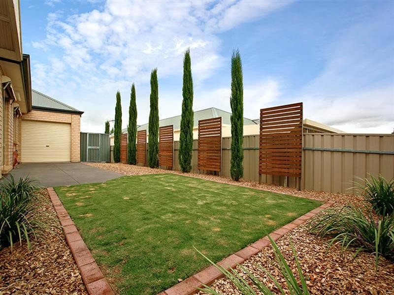 25 Thiele Crescent, Evanston Park SA 5116