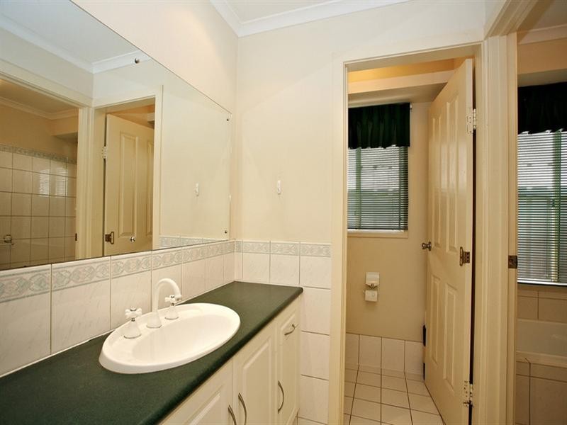 12 Thiele Crescent, Evanston Park SA 5116