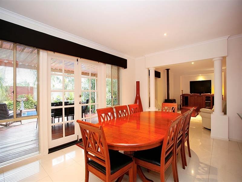 10 Rossiter Drive, Evanston Park SA 5116