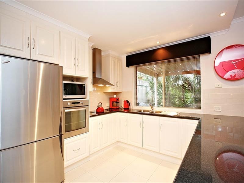 10 Rossiter Drive, Evanston Park SA 5116