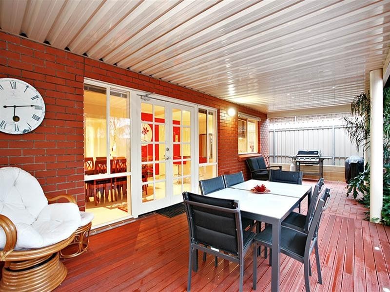 10 Rossiter Drive, Evanston Park SA 5116