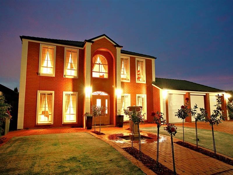 10 Rossiter Drive, Evanston Park SA 5116