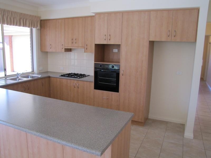 14 Coleman Parade, Evanston Park SA 5116