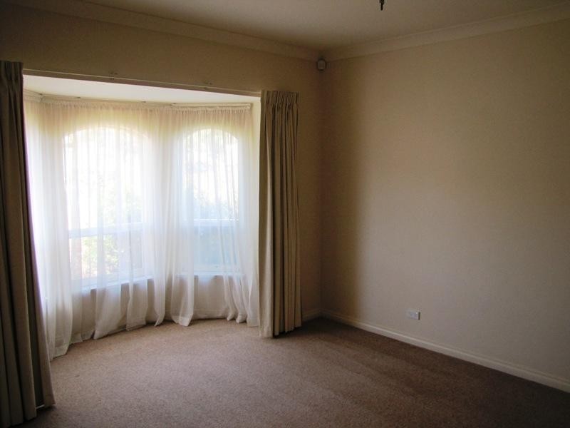 14 Coleman Parade, Evanston Park SA 5116