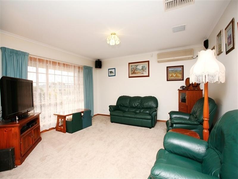 4 Edmonds Road, Angle Vale SA 5117