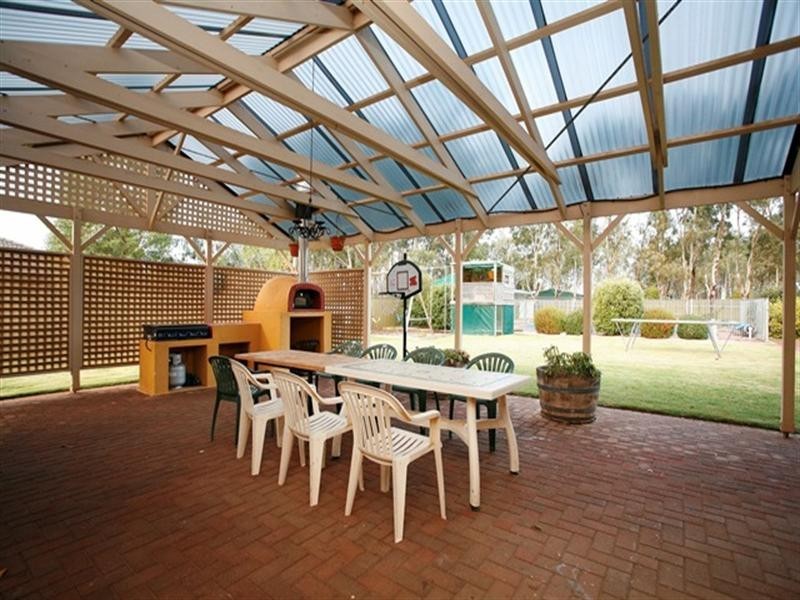 4 Edmonds Road, Angle Vale SA 5117