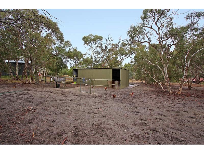 13a The Barracks, Cockatoo Valley SA 5351