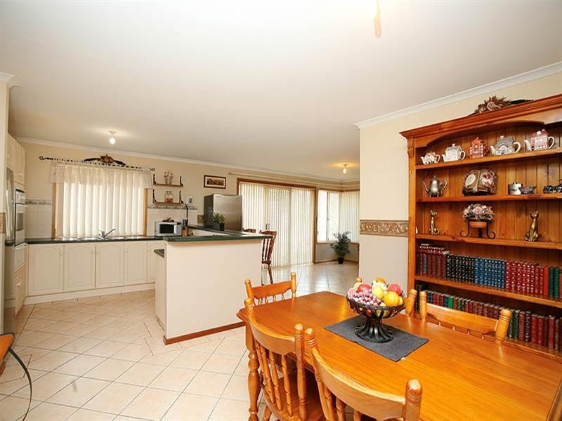 10 Trinity Drive, Evanston Park SA 5116