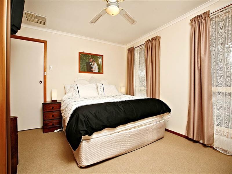 10 Cherrytree Crescent, Blakeview SA 5114