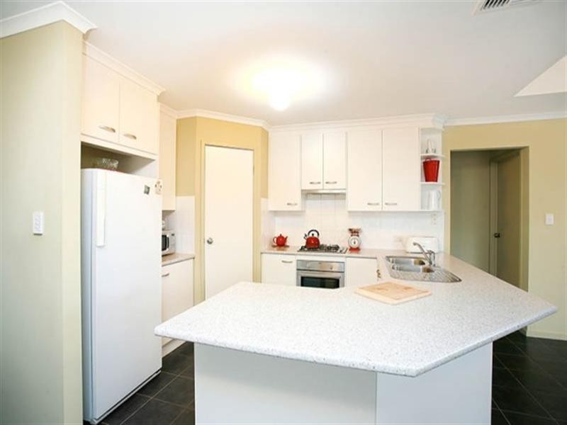 47 Mitchell Drive, Evanston Park SA 5116