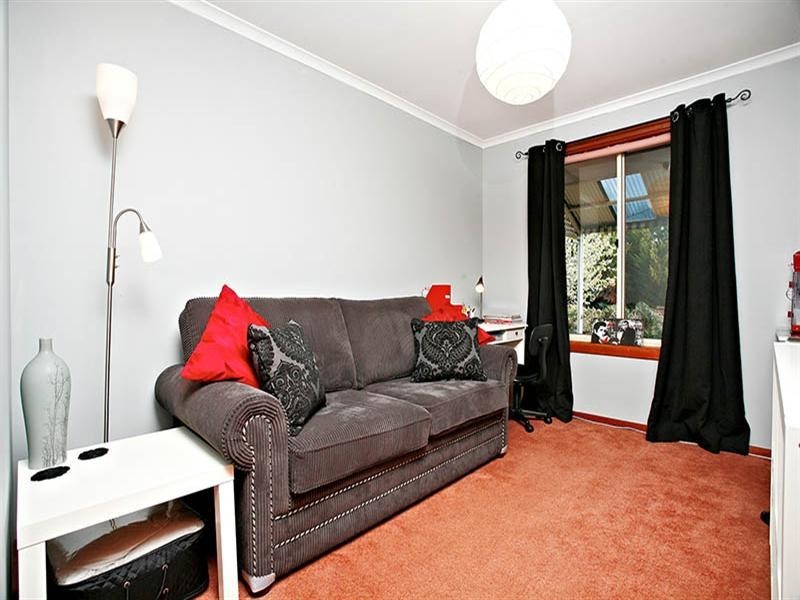 2 Victor Road, Greenock SA 5360