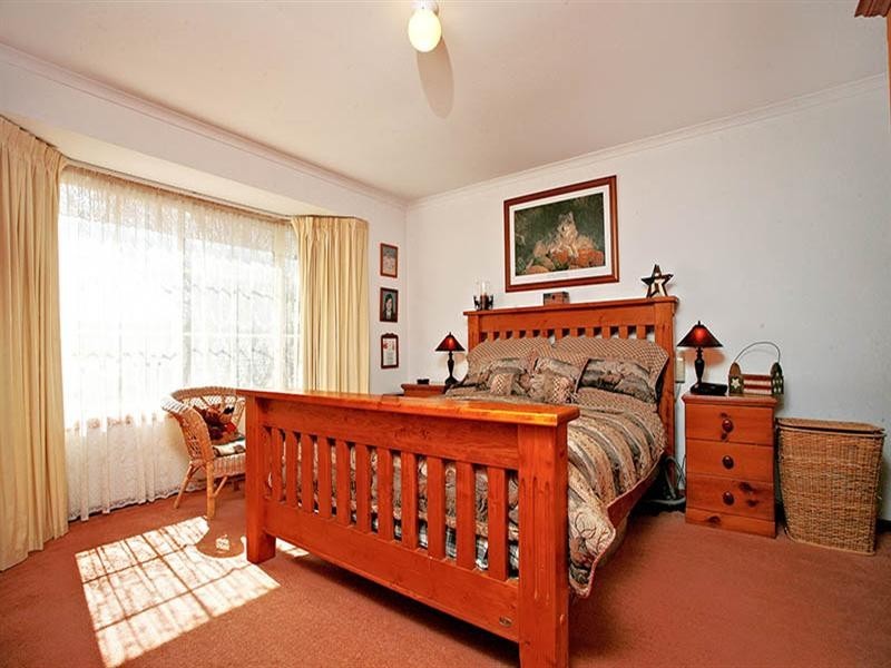 2 Victor Road, Greenock SA 5360