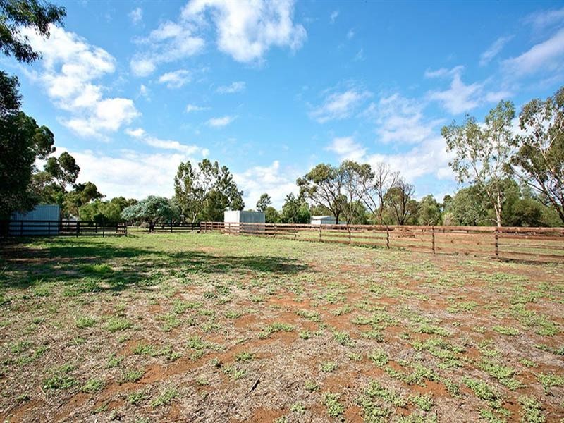 4 Connell Vale Road, Lewiston SA 5501