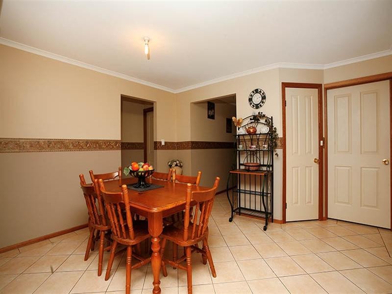 10 Trinity Drive, Evanston Park SA 5116