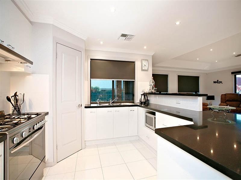 58 Potts Road, Evanston Park SA 5116