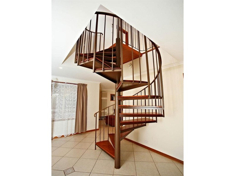 10 Cherrytree Crescent, Blakeview SA 5114